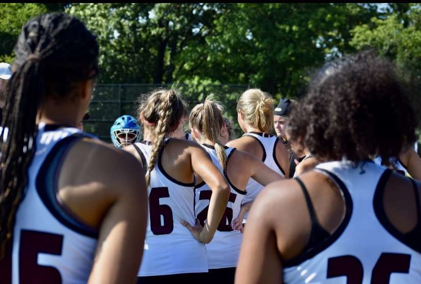 The+Recent+Highs+and+Lows+of+the+Girls%E2%80%99+Varsity+Field+Hockey+Team