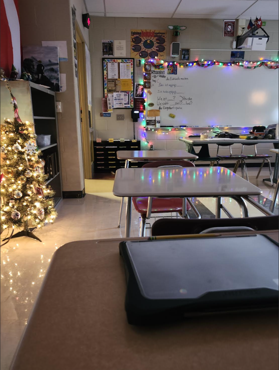 German classroom holiday decorations